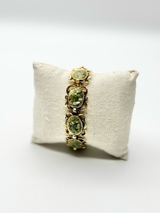 Vintage Green Jade Gold Toned Bracelet - Picture 11 of 14